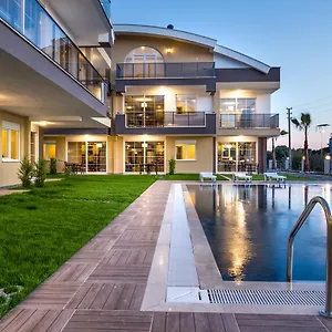 2* Aparthotel Lara Homes