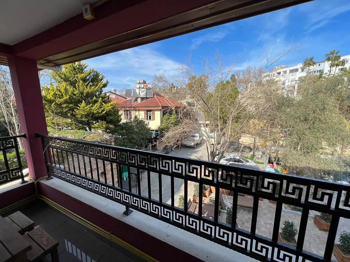 Berlin Hostel & Street Antalya