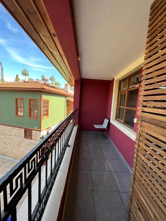 Berlin Hostel & Street Antalya
