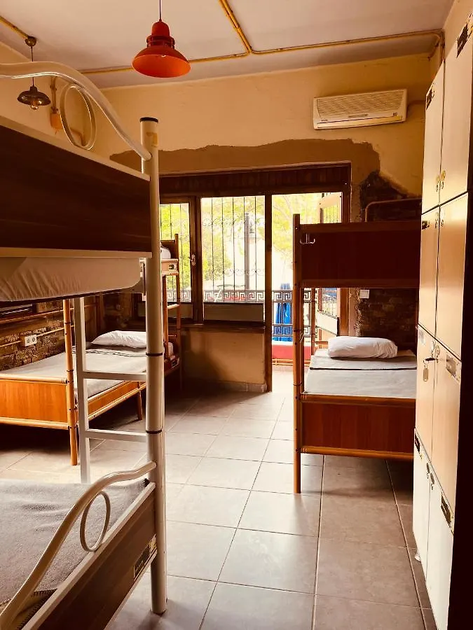 Berlin Hostel & Street Antalya